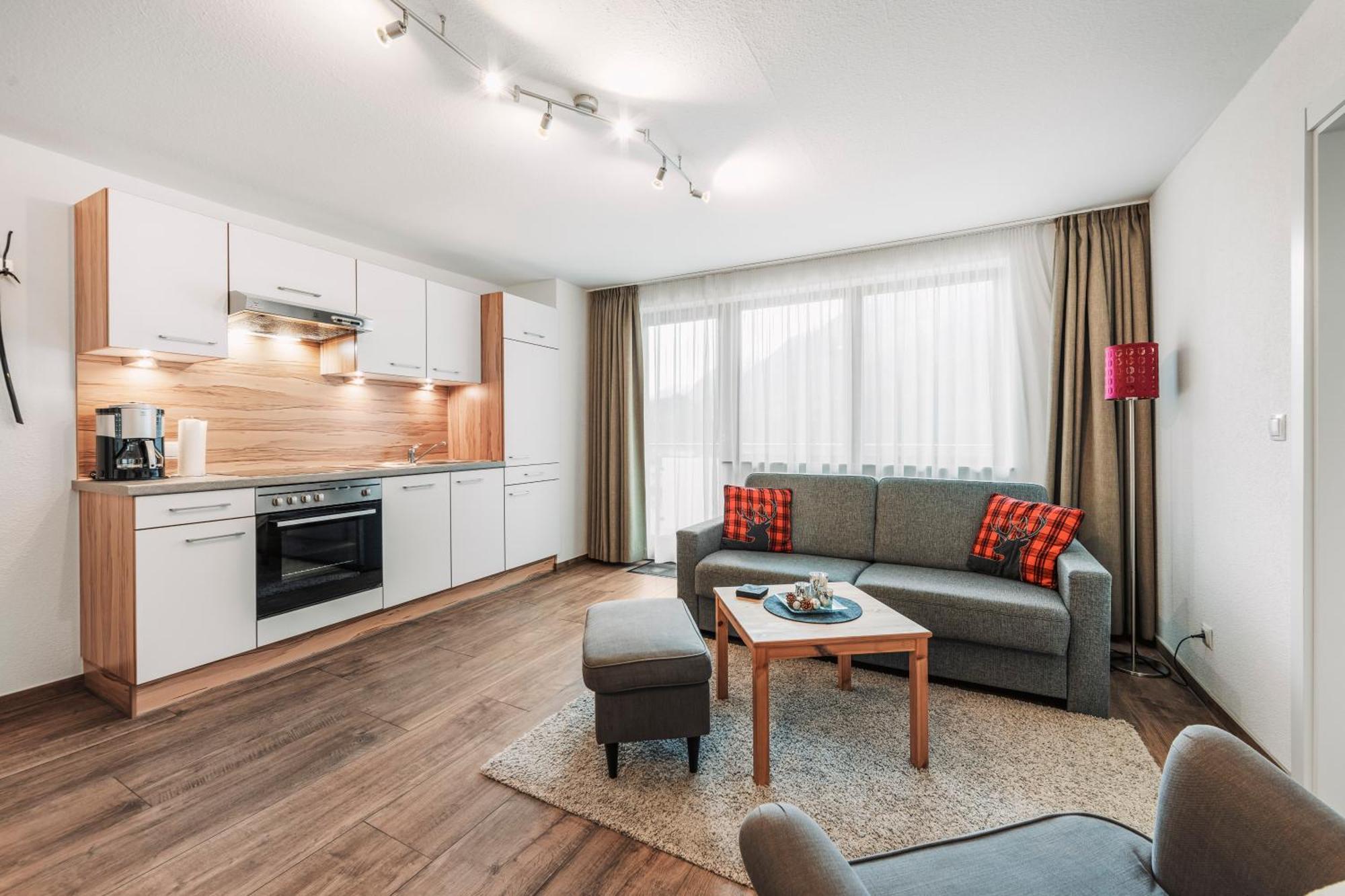 Herzblut Wohlfuehl Appartements Oetz Exteriör bild