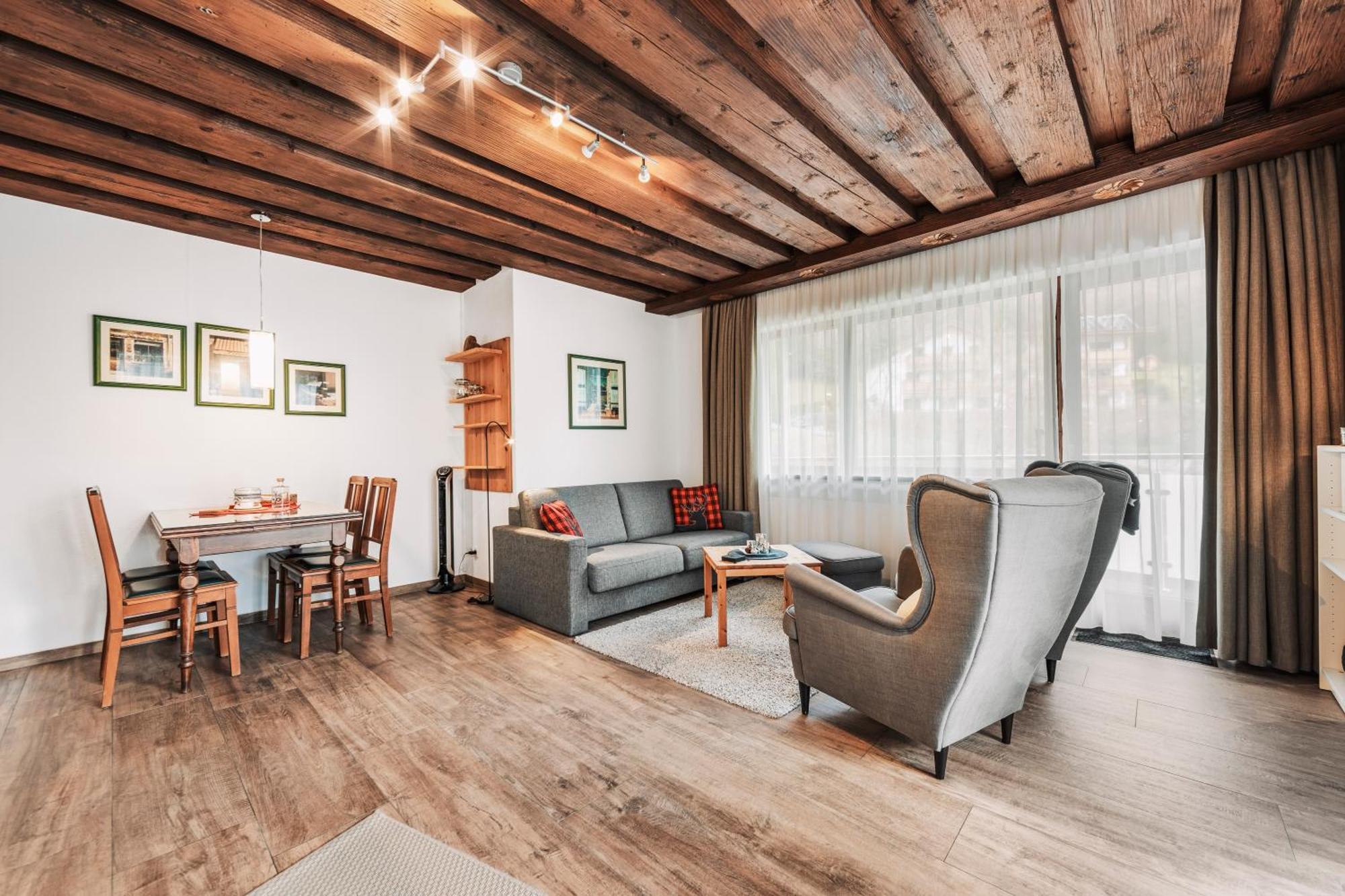Herzblut Wohlfuehl Appartements Oetz Exteriör bild