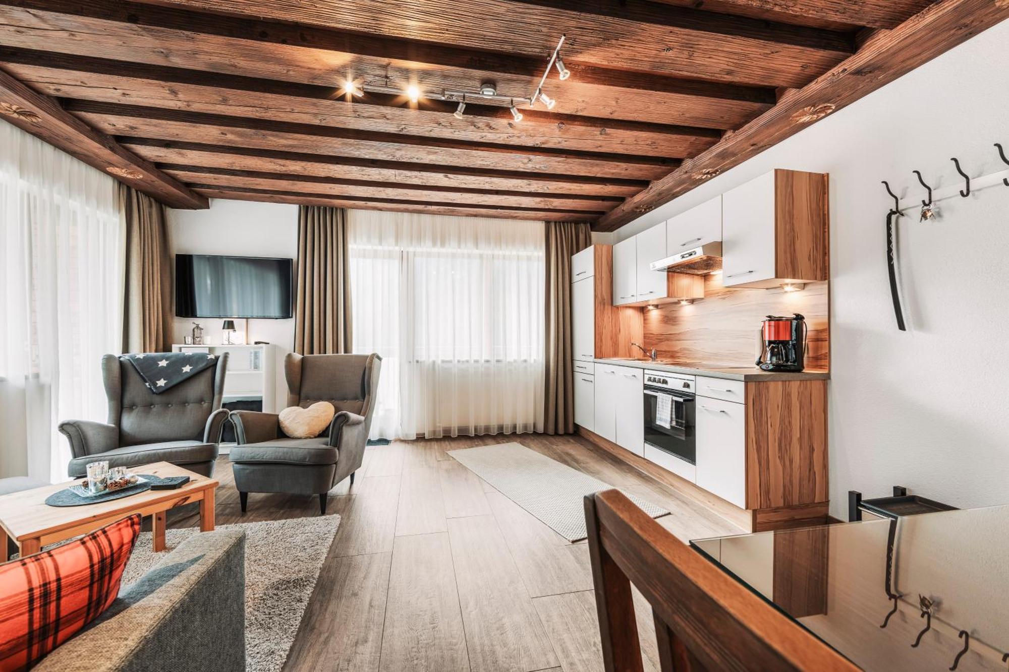 Herzblut Wohlfuehl Appartements Oetz Exteriör bild